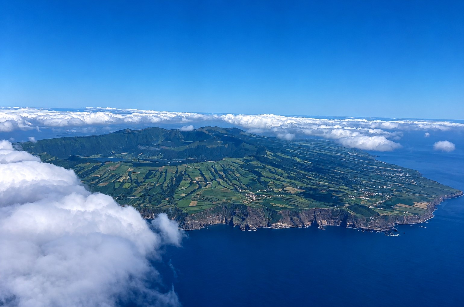Vue des Açores depuis le ciel